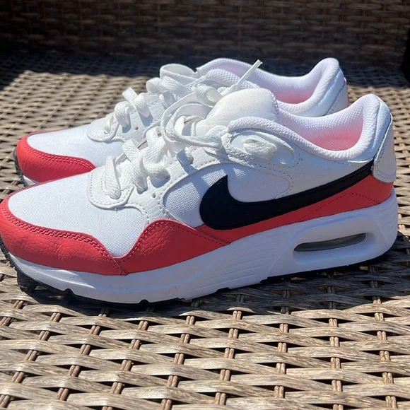 Nike Air Max Women's White Black &‎ Pink/Red Athletic Sneakers Size 7 - Picture 3 of 7
